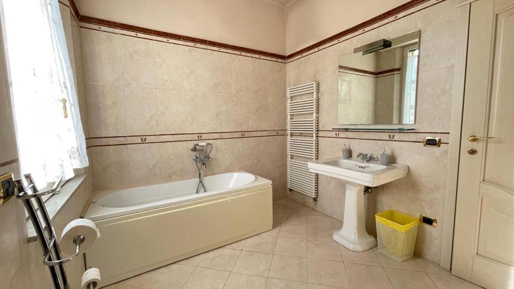 Villa Peonia パルマ 部屋 写真